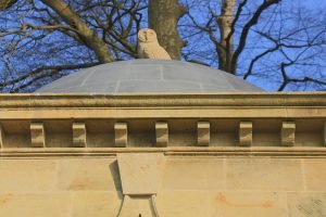 Private-Memorial-in-West-Sussex-Sandstone-and-Basalt-dome-(1)